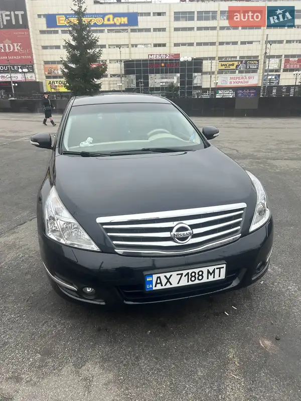 Nissan Teana