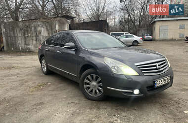 Седан Nissan Teana 2010 в Киеве