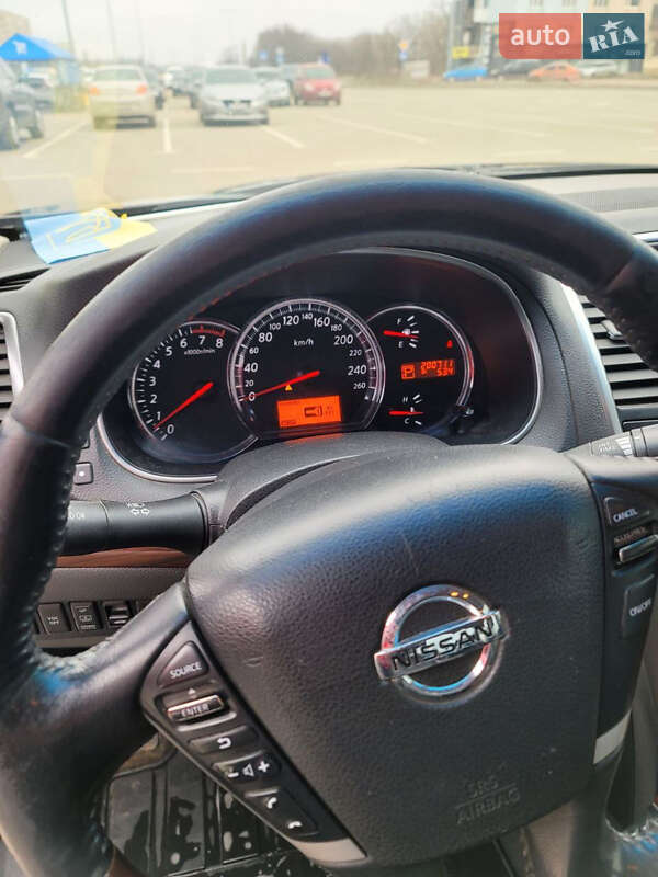 Седан Nissan Teana 2010 в Кропивницком