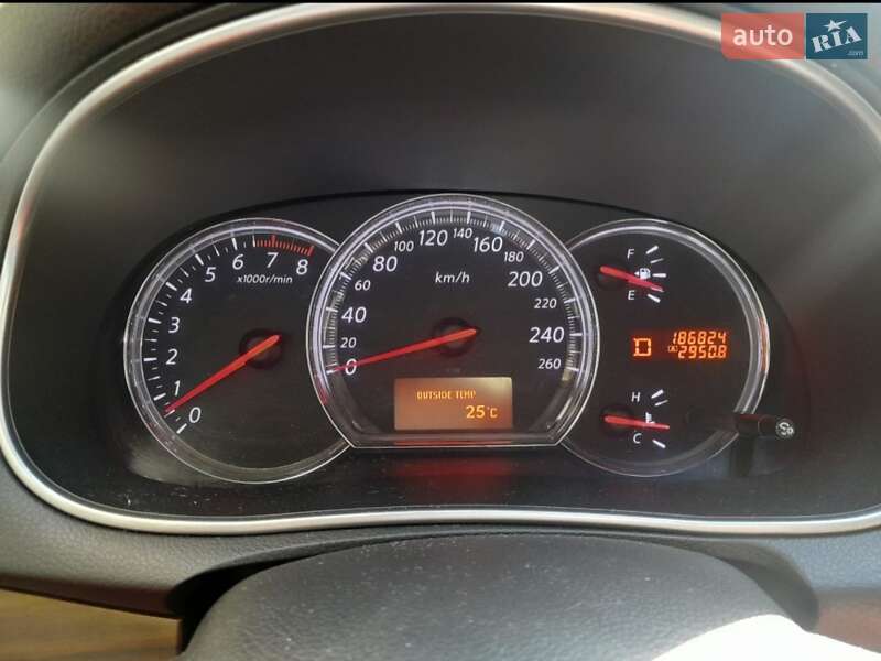 Седан Nissan Teana 2012 в Буче