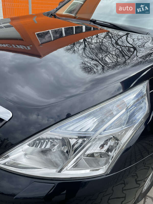 Седан Nissan Teana 2012 в Луцьку