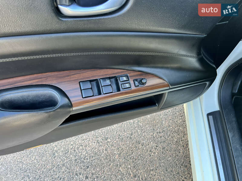 Седан Nissan Teana 2012 в Черкасах