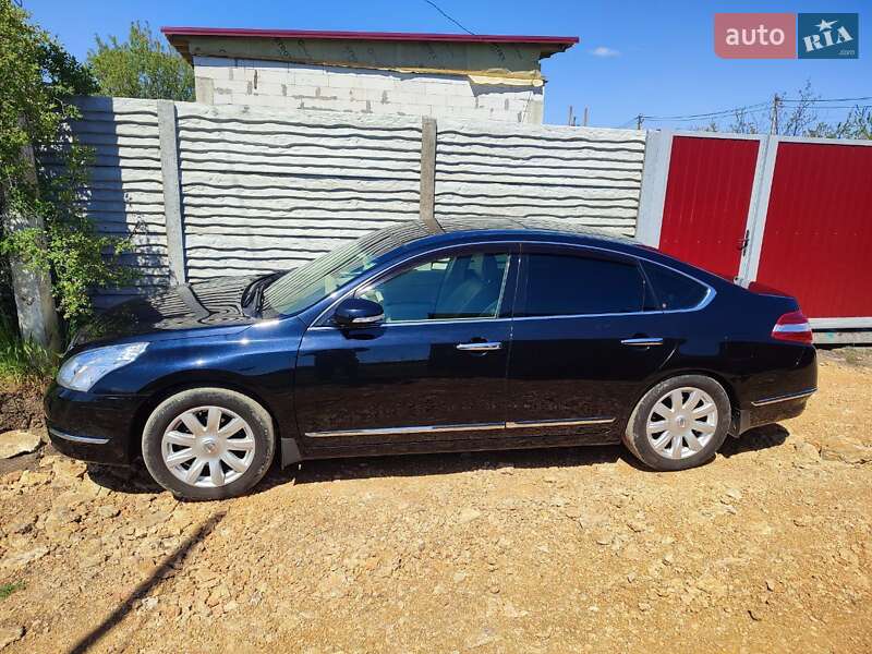 Nissan Teana 2011