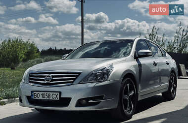 Седан Nissan Teana 2010 в Тернополі