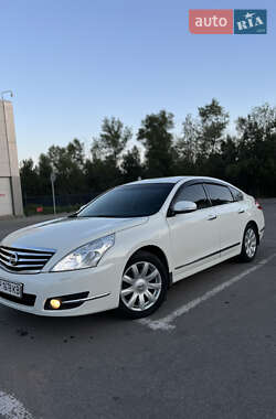 Седан Nissan Teana 2012 в 