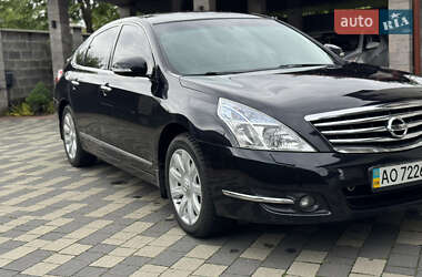 Седан Nissan Teana 2012 в 