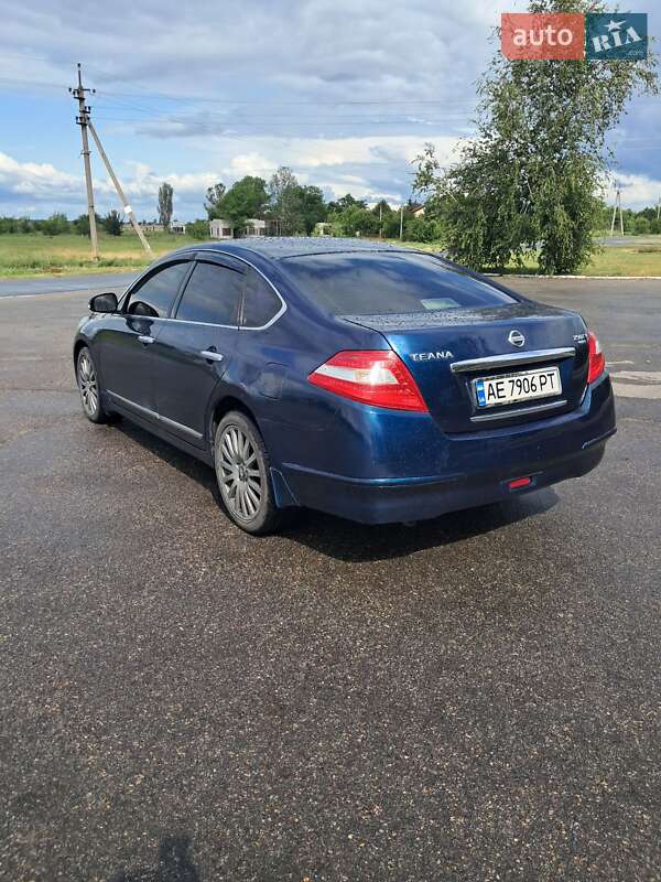 Седан Nissan Teana 2008 в Днепре