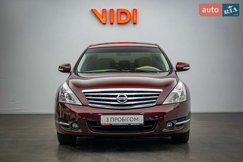 Седан Nissan Teana 2010 в Києві
