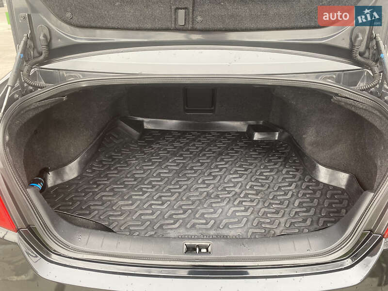 Седан Nissan Teana 2010 в Чернигове