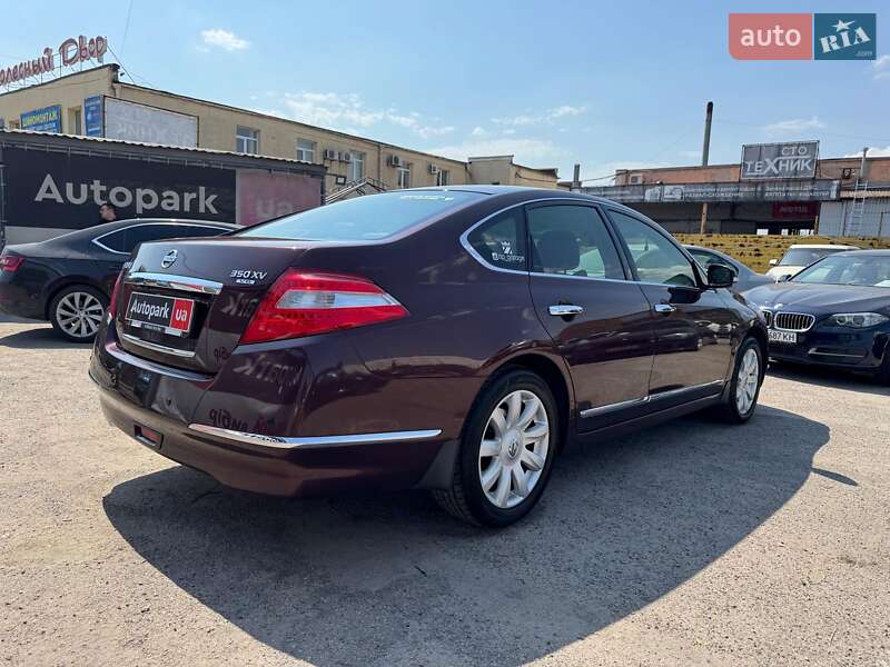 Седан Nissan Teana 2010 в Запоріжжі