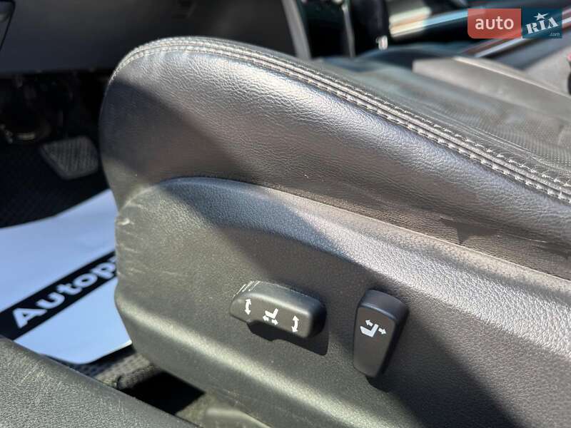 Седан Nissan Teana 2010 в Запоріжжі