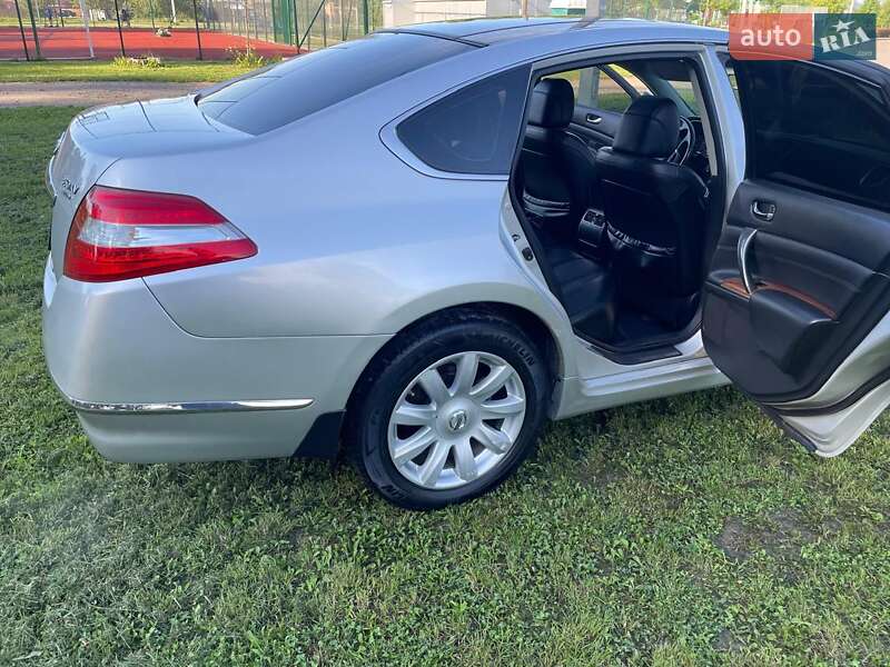 Седан Nissan Teana 2008 в Львові