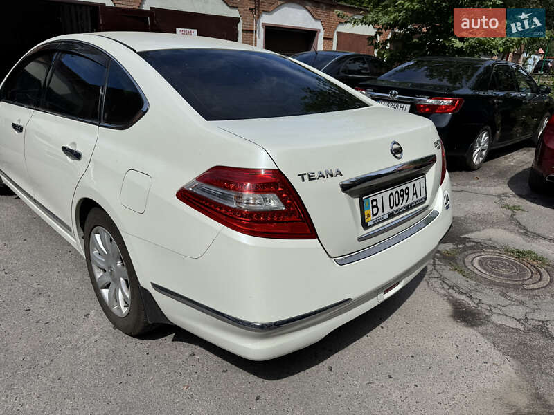 Седан Nissan Teana 2008 в Полтаві