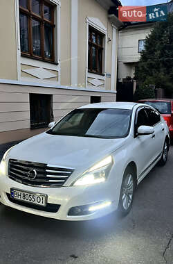 Седан Nissan Teana 2013 в Чернівцях