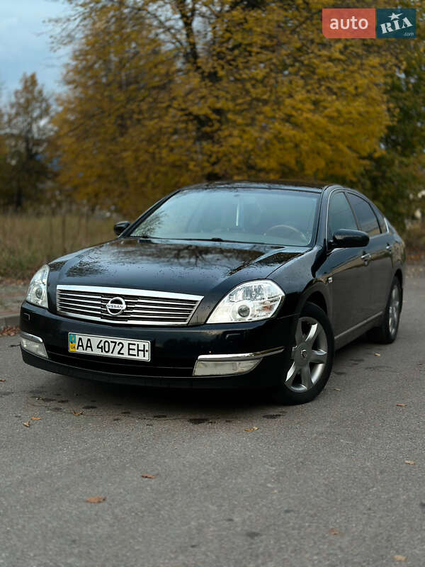 Седан Nissan Teana 2007 в Шостке