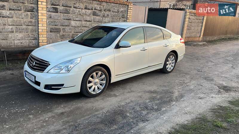 Седан Nissan Teana 2010 в Слов'янську