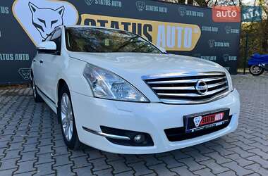 Седан Nissan Teana 2011 в Хмельницком