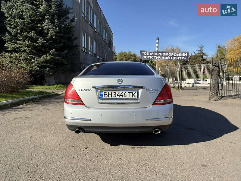 Седан Nissan Teana 2006 в Черноморске