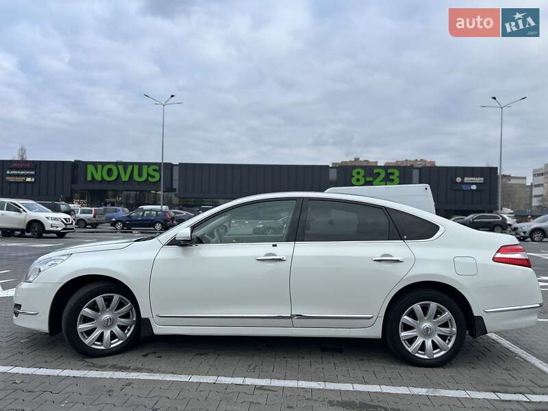 Седан Nissan Teana 2008 в Киеве