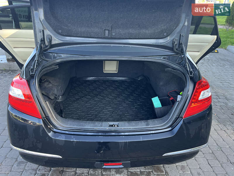 Седан Nissan Teana 2008 в Львові