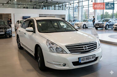 Седан Nissan Teana 2013 в Виннице