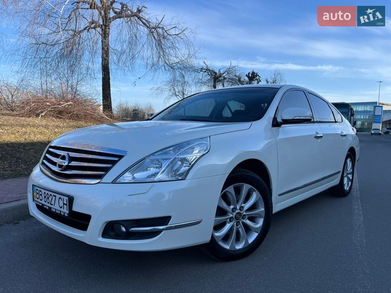 Седан Nissan Teana 2012 в Києві