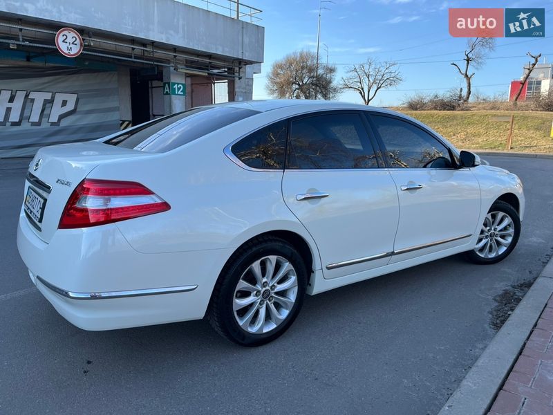 Седан Nissan Teana 2012 в Києві