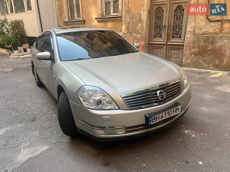 Nissan Teana
