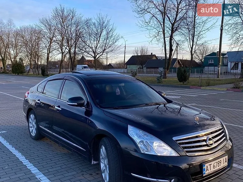 Nissan Teana
