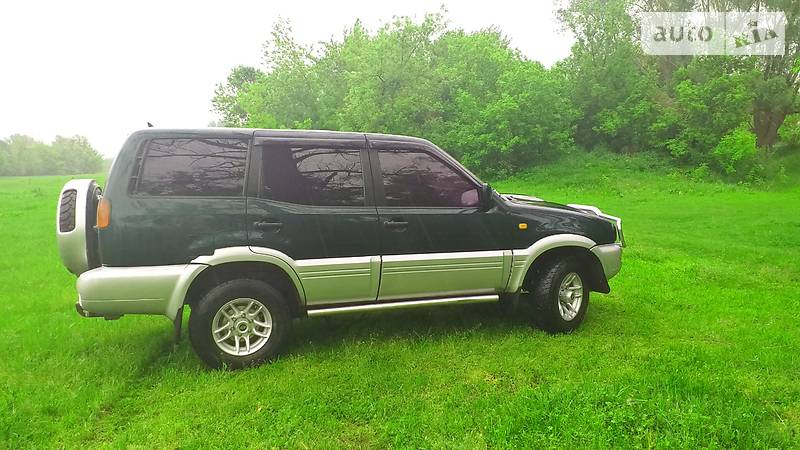 Позашляховик / Кросовер Nissan Terrano II 1999 в Києві