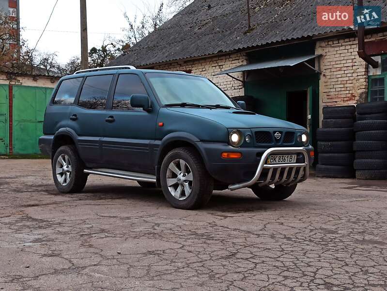 Внедорожник / Кроссовер Nissan Terrano II 1998 в Ровно