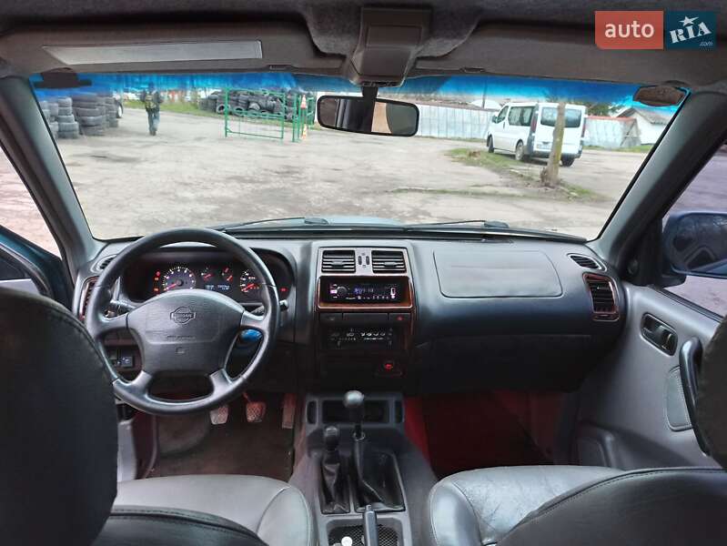 Внедорожник / Кроссовер Nissan Terrano II 1998 в Ровно
