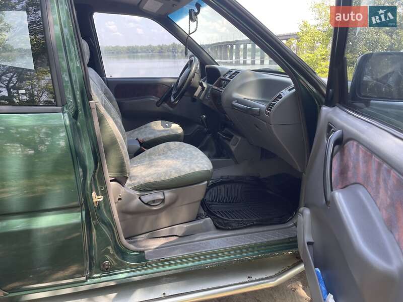 Позашляховик / Кросовер Nissan Terrano II 1997 в Дніпрі