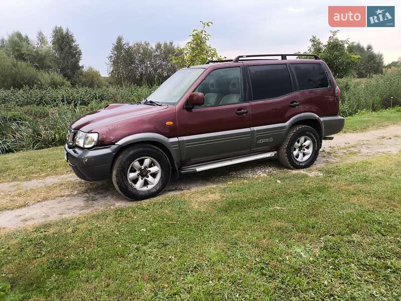 Nissan Terrano II 2002