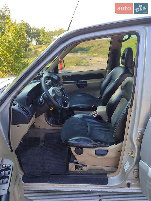 Позашляховик / Кросовер Nissan Terrano II 2003 в Житомирі