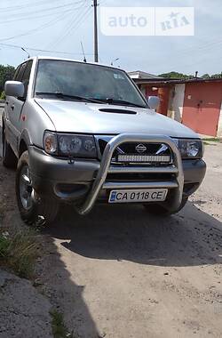 Позашляховик / Кросовер Nissan Terrano 2002 в Умані