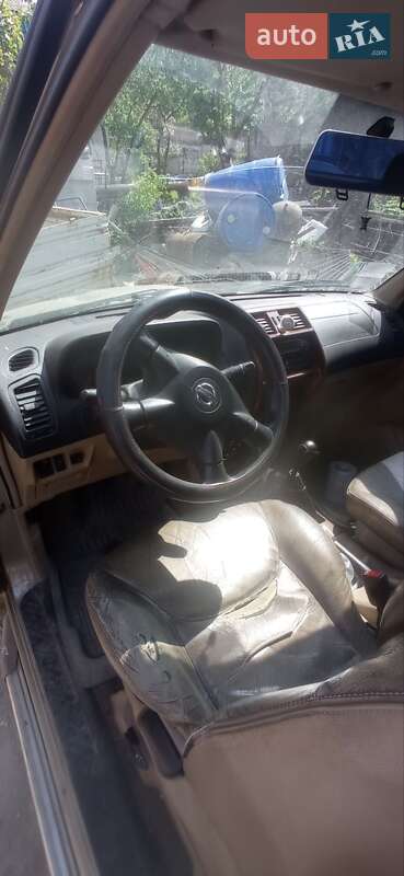 Внедорожник / Кроссовер Nissan Terrano 2003 в Днепре
