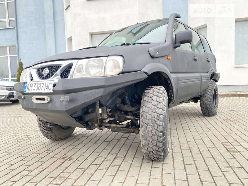 Внедорожник / Кроссовер Nissan Terrano 2001 в Житомире