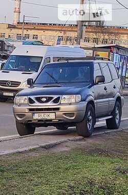 Позашляховик / Кросовер Nissan Terrano 2001 в Києві