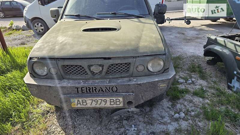 Внедорожник / Кроссовер Nissan Terrano 2002 в Запорожье