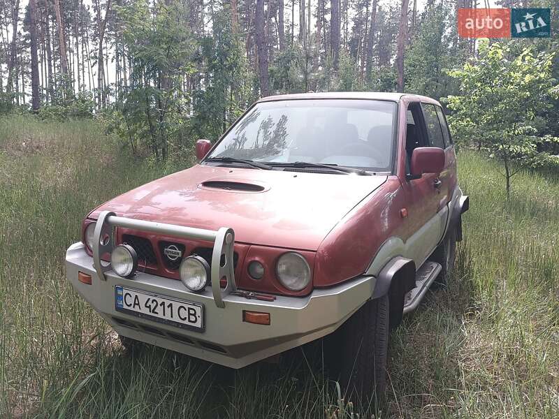 Позашляховик / Кросовер Nissan Terrano 1996 в Черкасах