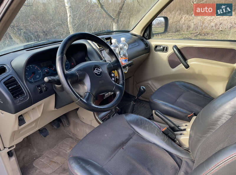 Внедорожник / Кроссовер Nissan Terrano 2003 в Киеве