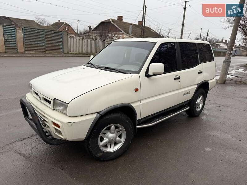 Nissan Terrano 1998