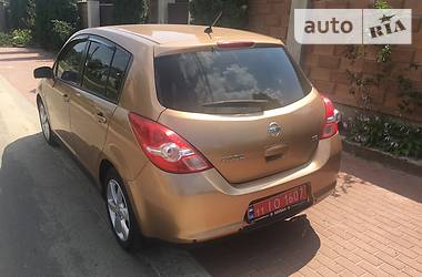 Хэтчбек Nissan TIIDA 2009 в Киеве