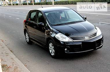 Хэтчбек Nissan TIIDA 2011 в Одессе