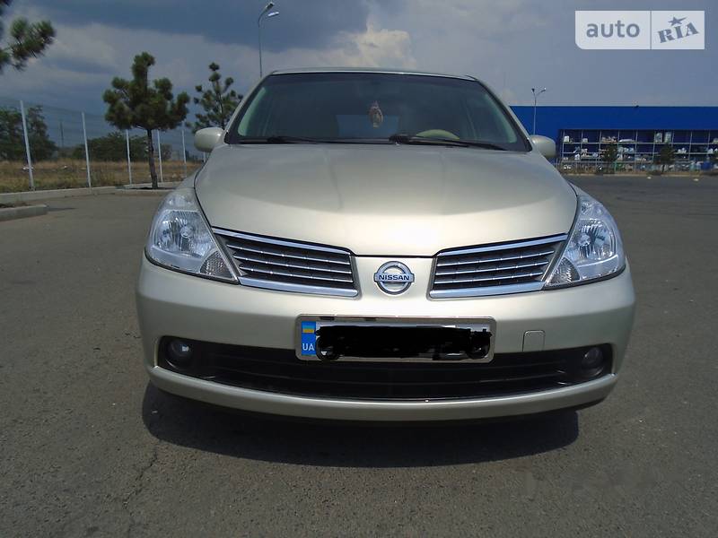 Хетчбек Nissan TIIDA 2006 в Одесі