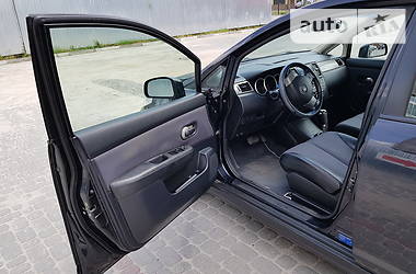 Хэтчбек Nissan TIIDA 2008 в Ивано-Франковске