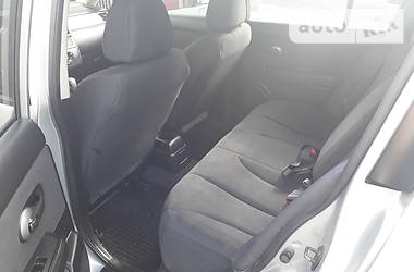Хетчбек Nissan TIIDA 2008 в 