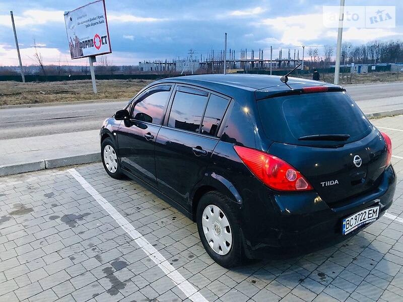 Хетчбек Nissan TIIDA 2008 в Львові