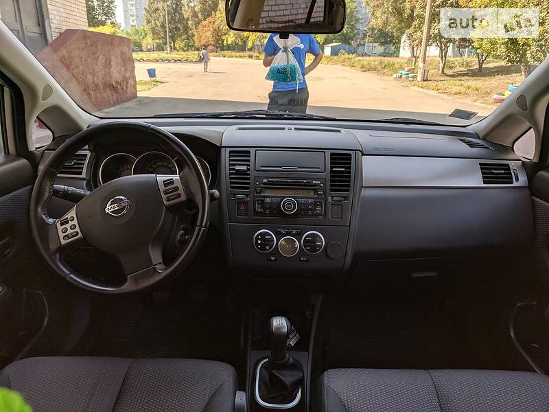 Седан Nissan TIIDA 2007 в Запоріжжі
